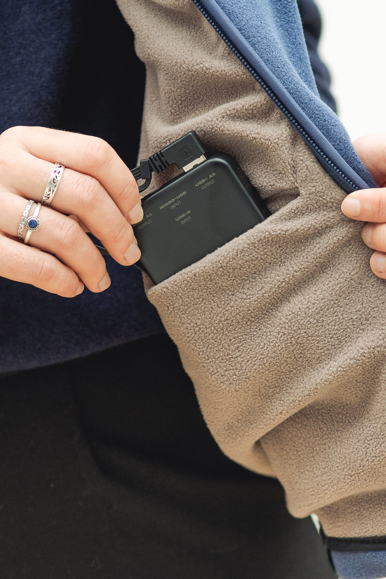 WoozWomen - Gilet chauffant féminin en micropolaire - Local